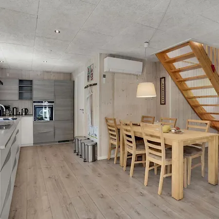 2 Bedroom Lovely In Nyaraló