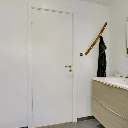 2 Bedroom Lovely In Nyaraló