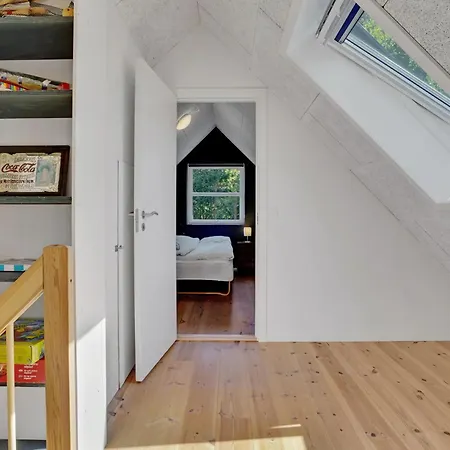 2 Bedroom Lovely In